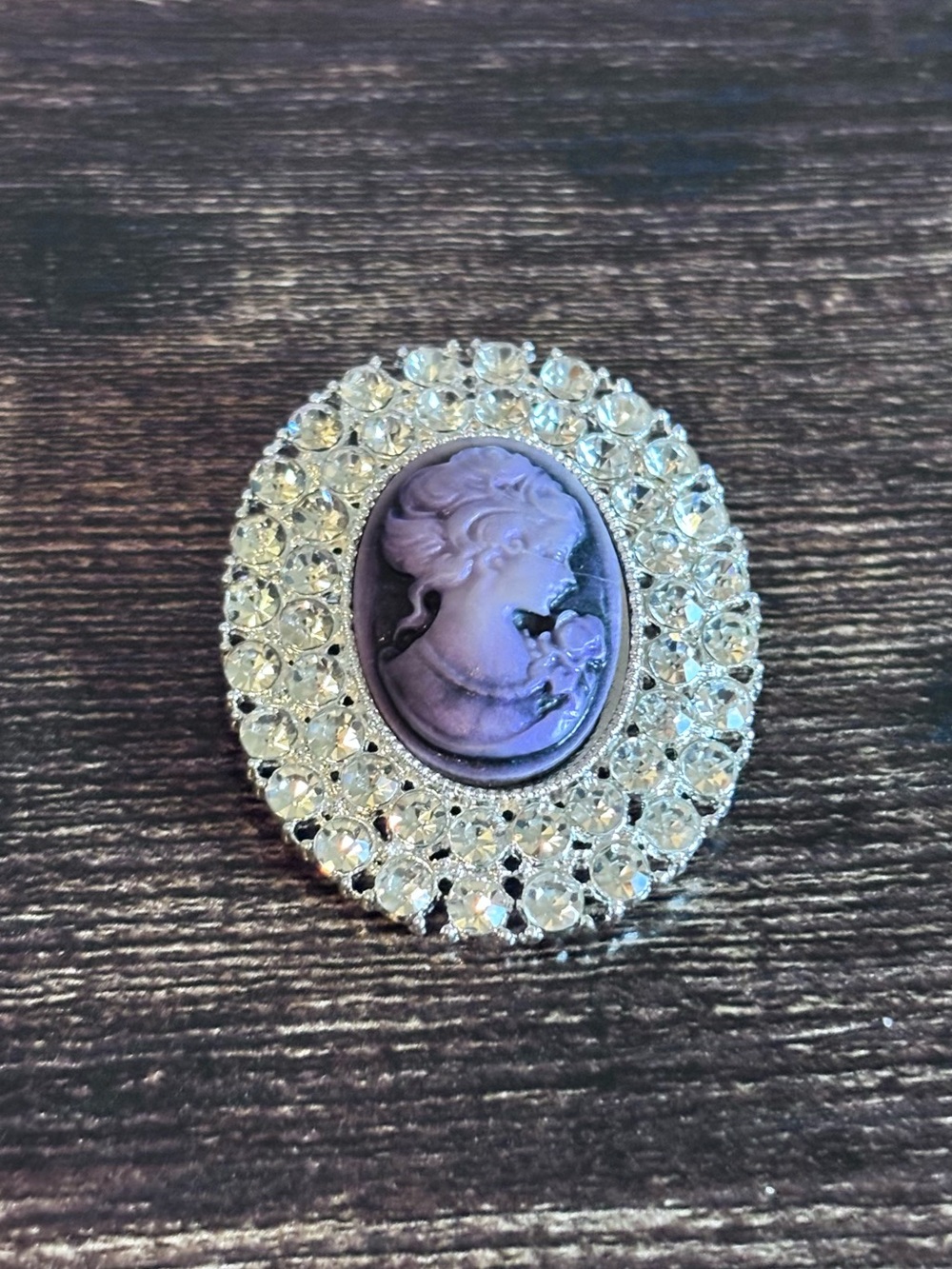 Small Vintage-Inspired Purple Cameo Crystal Brooch